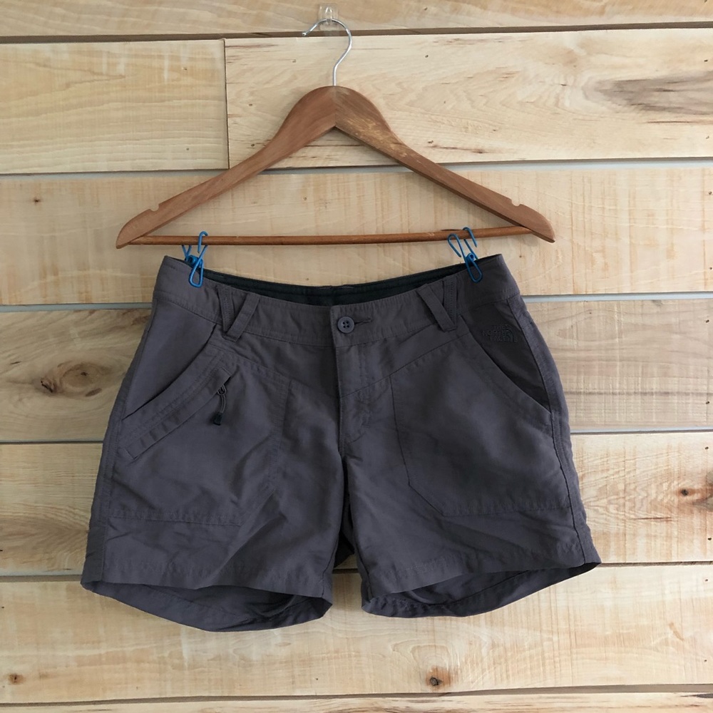 North Face Hiking Shorts in Dusty Plum Size 4.